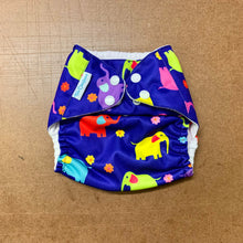 Load image into Gallery viewer, Onesize Pocket Diapers 
